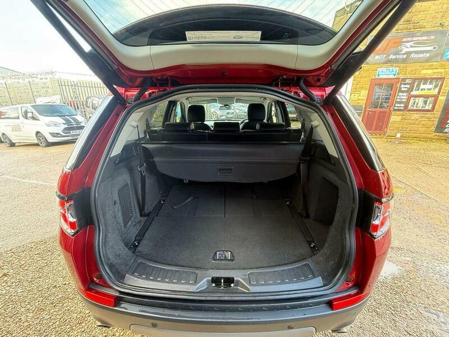 Used Land Rover Discovery Sport 2017 for sale - 77465731: Photo 29