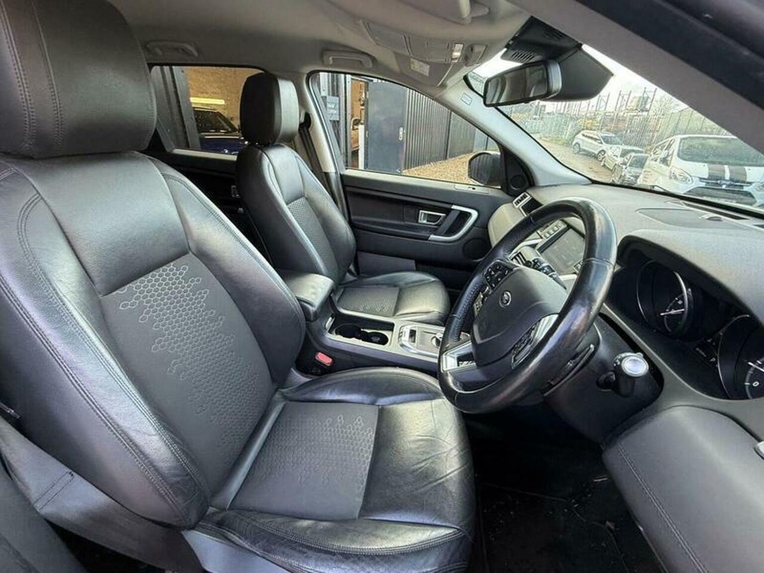 Used Land Rover Discovery Sport 2017 for sale - 77465731: Photo 33