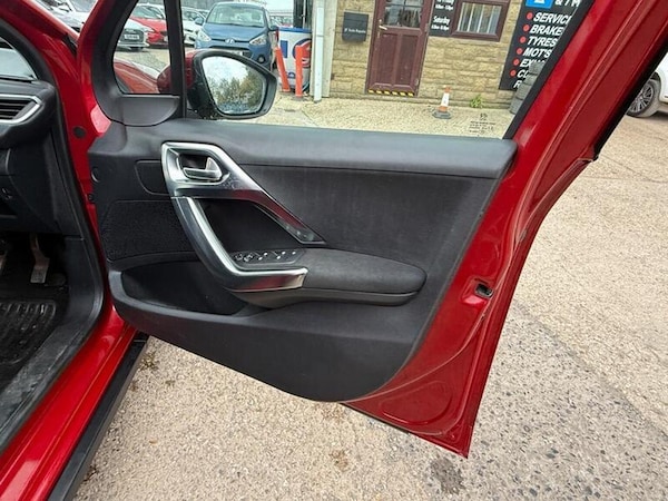 Used Peugeot 2008 2016 for sale - 76252354: Photo 17