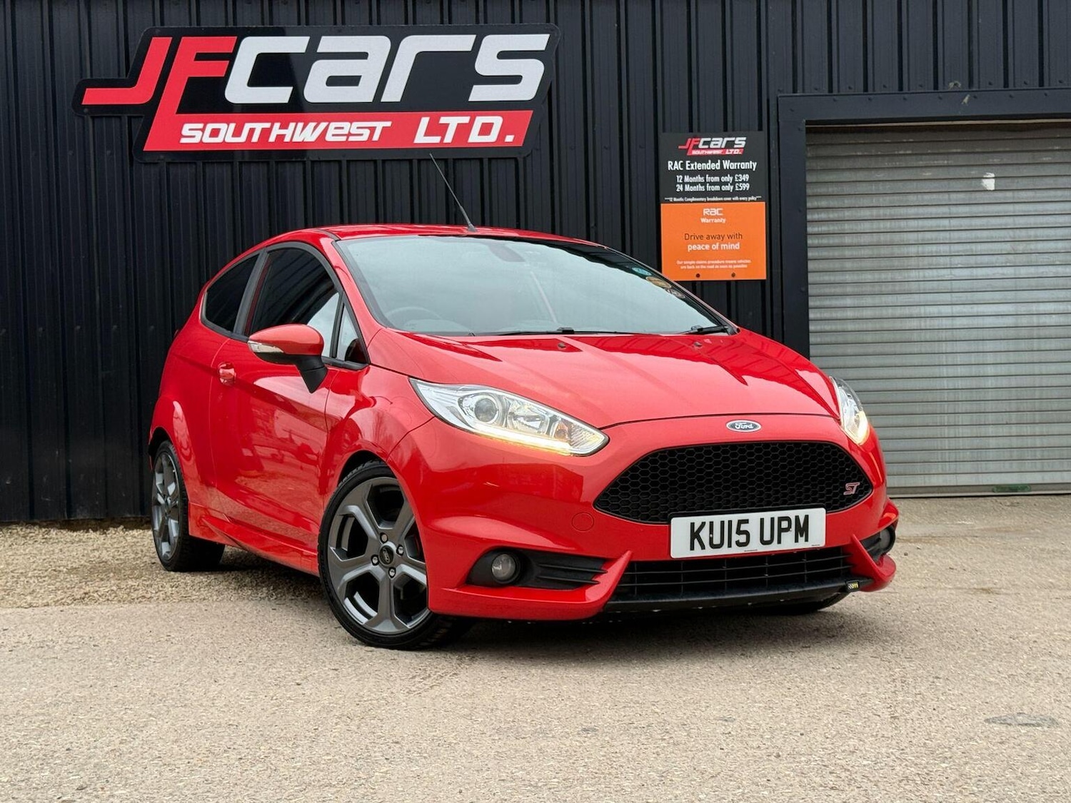 Used Ford Fiesta 2015 for sale - 77781655: Photo 2