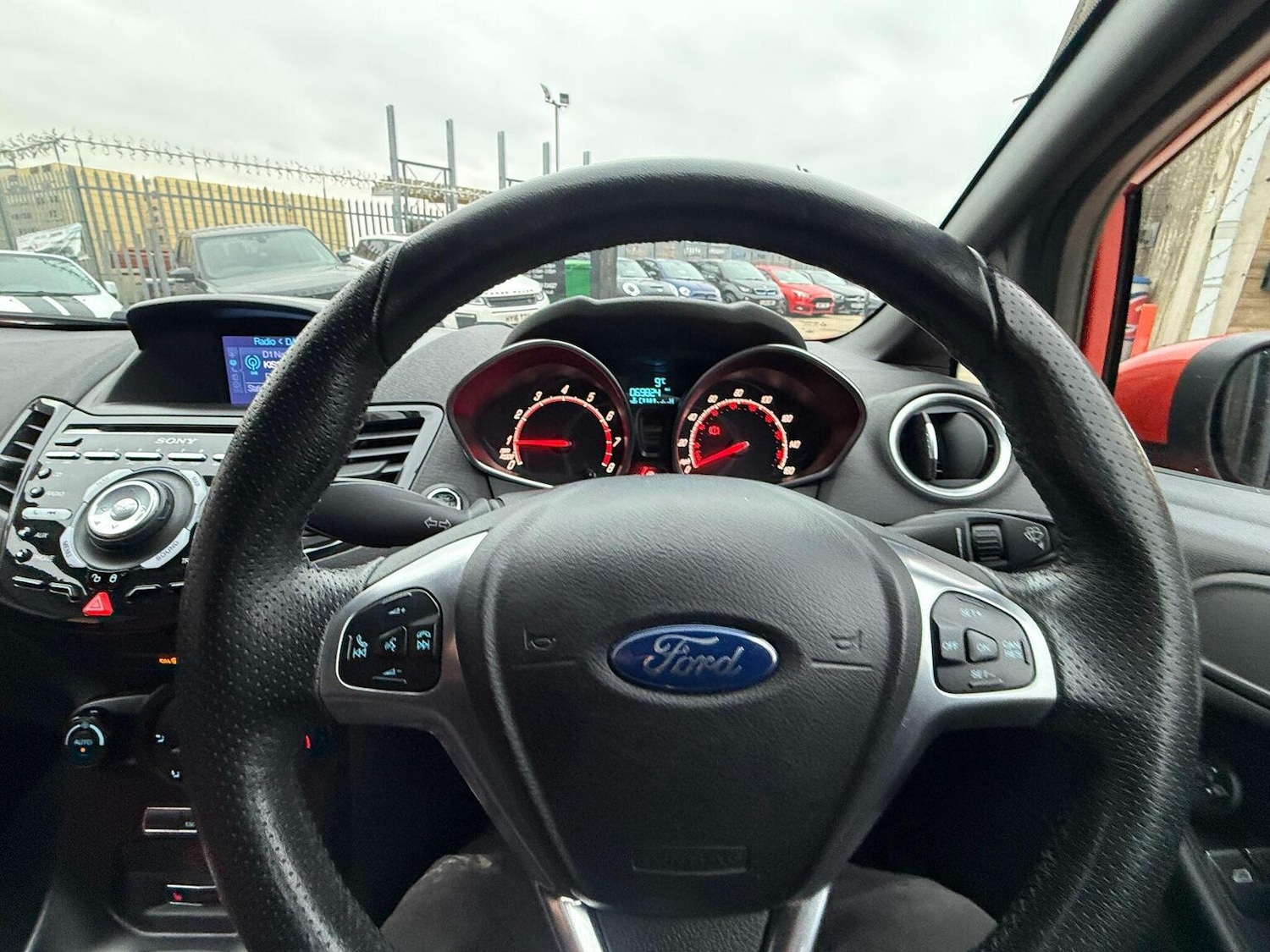 Used Ford Fiesta 2015 for sale - 77781655: Photo 31