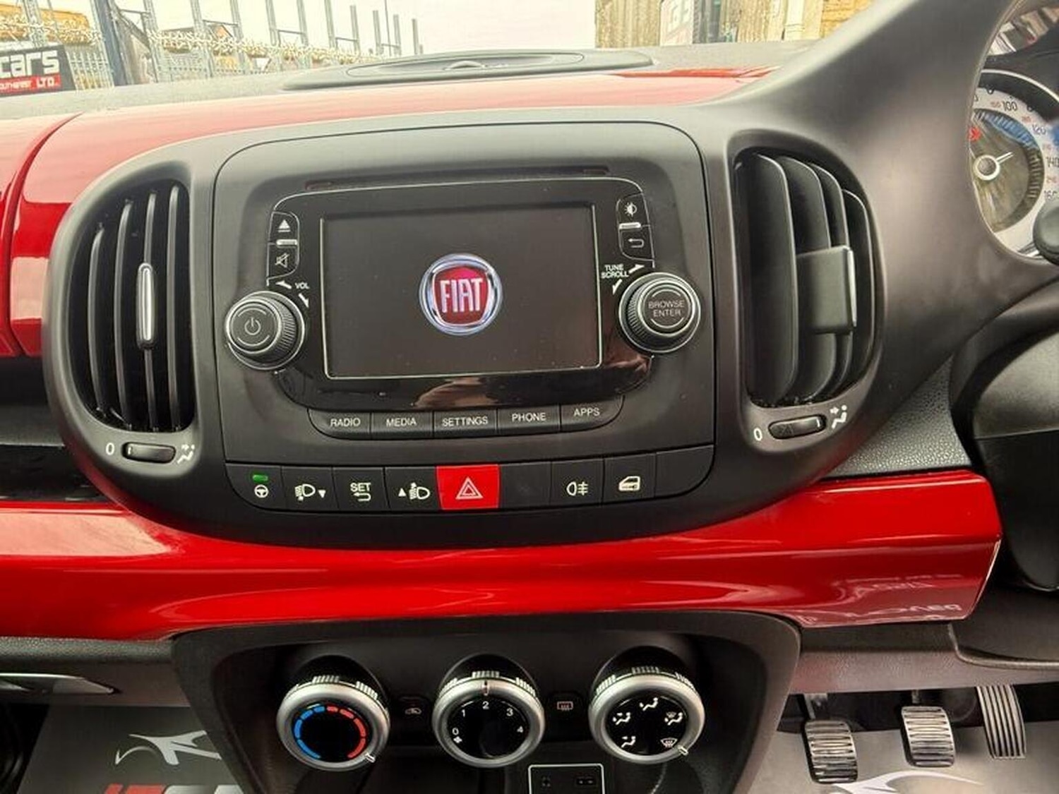 Used Fiat 500L 2016 for sale - 76058049: Photo 39