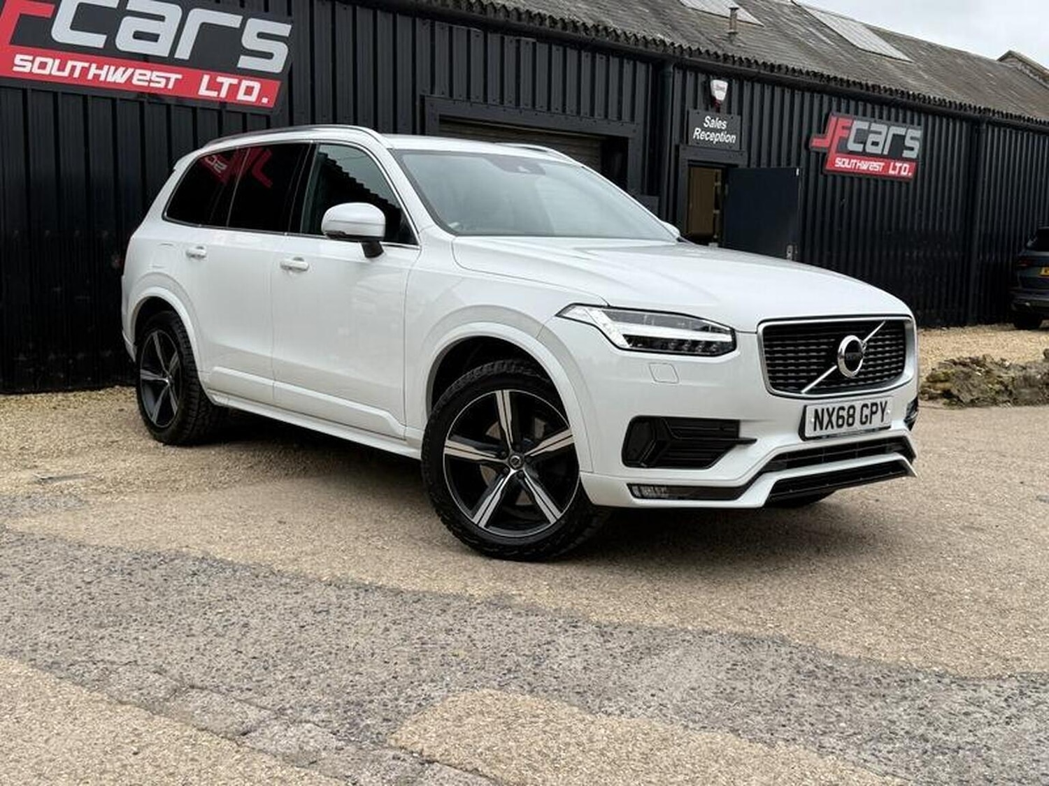 Used Volvo XC90 2018 for sale - 76237117: Photo 2