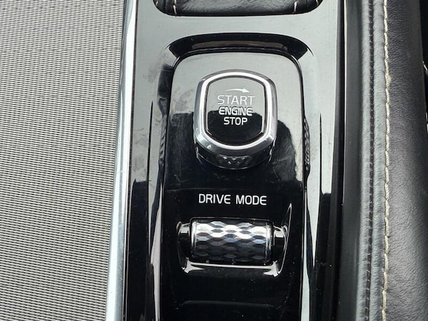 Used Volvo XC90 2018 for sale - 76237117: Photo 39