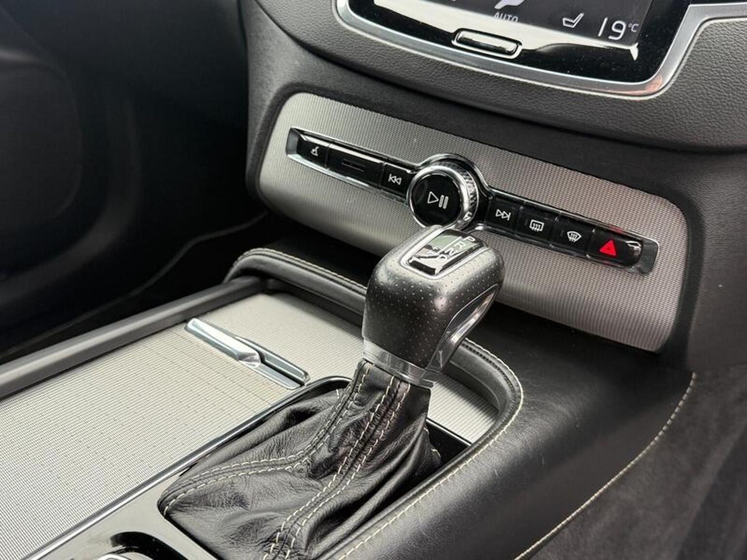 Used Volvo XC90 2018 for sale - 76237117: Photo 41