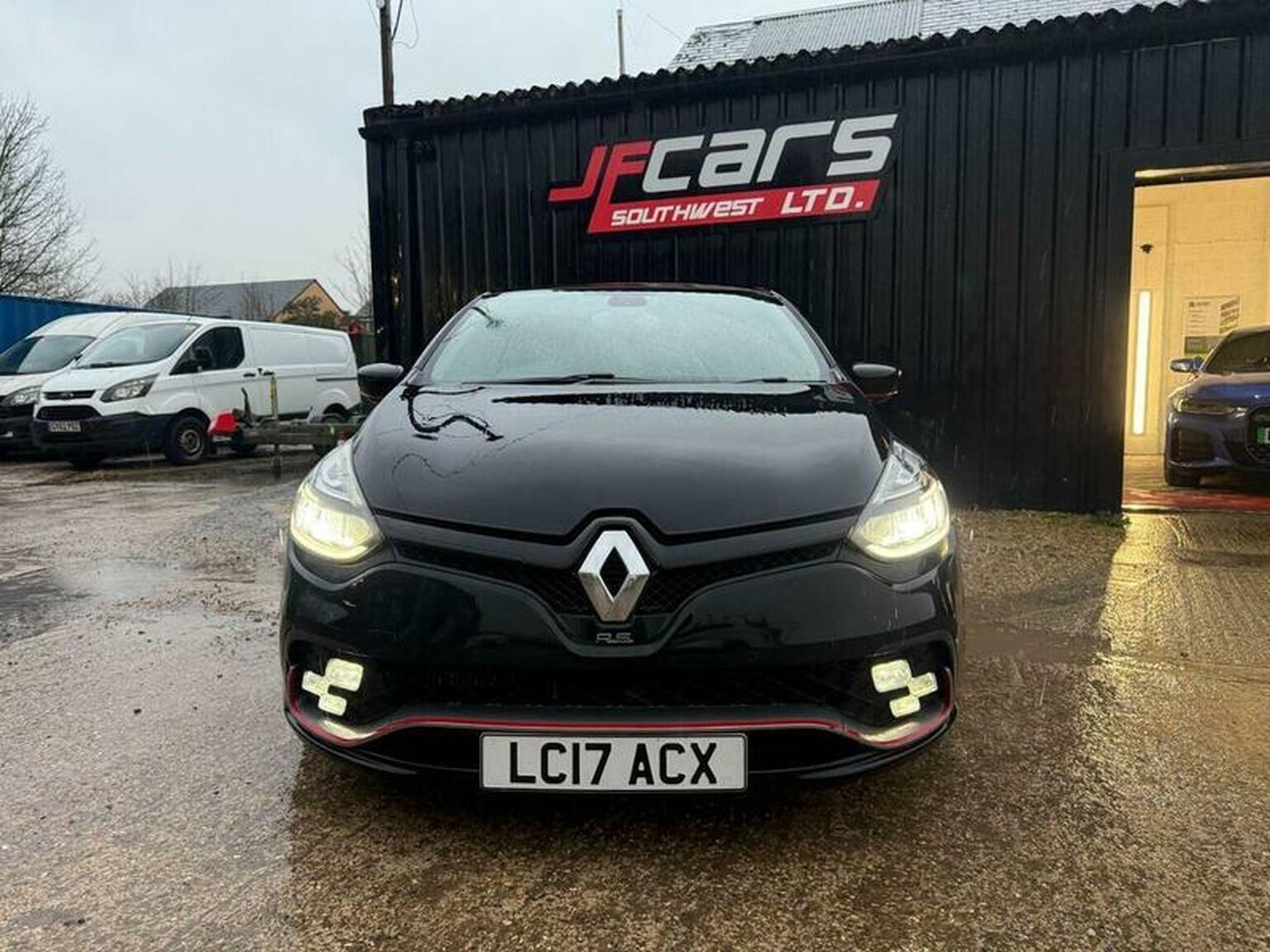 Used Renault Clio 2017 for sale - 77548296: Photo 17