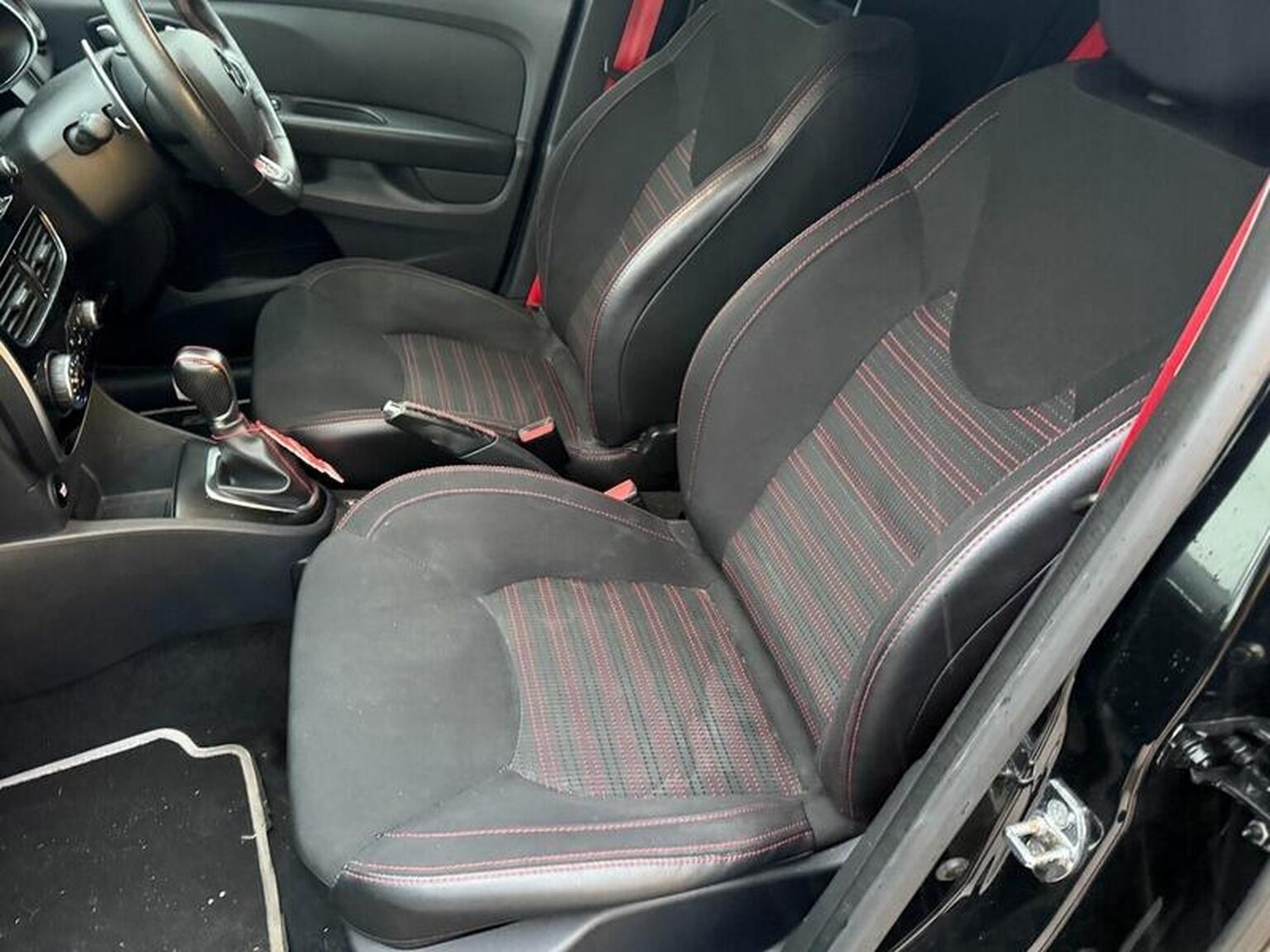 Used Renault Clio 2017 for sale - 77548296: Photo 50