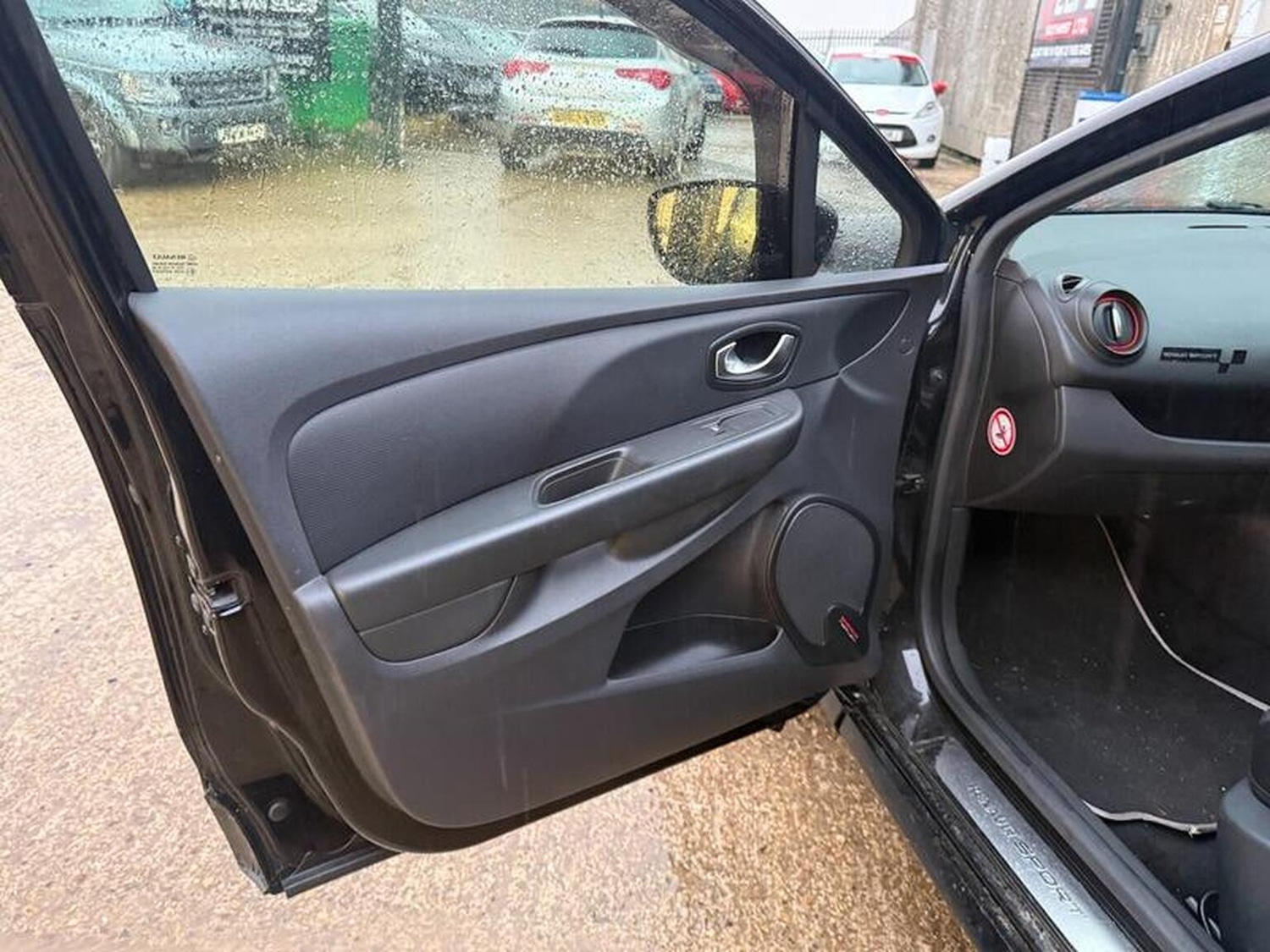 Used Renault Clio 2017 for sale - 77548296: Photo 52