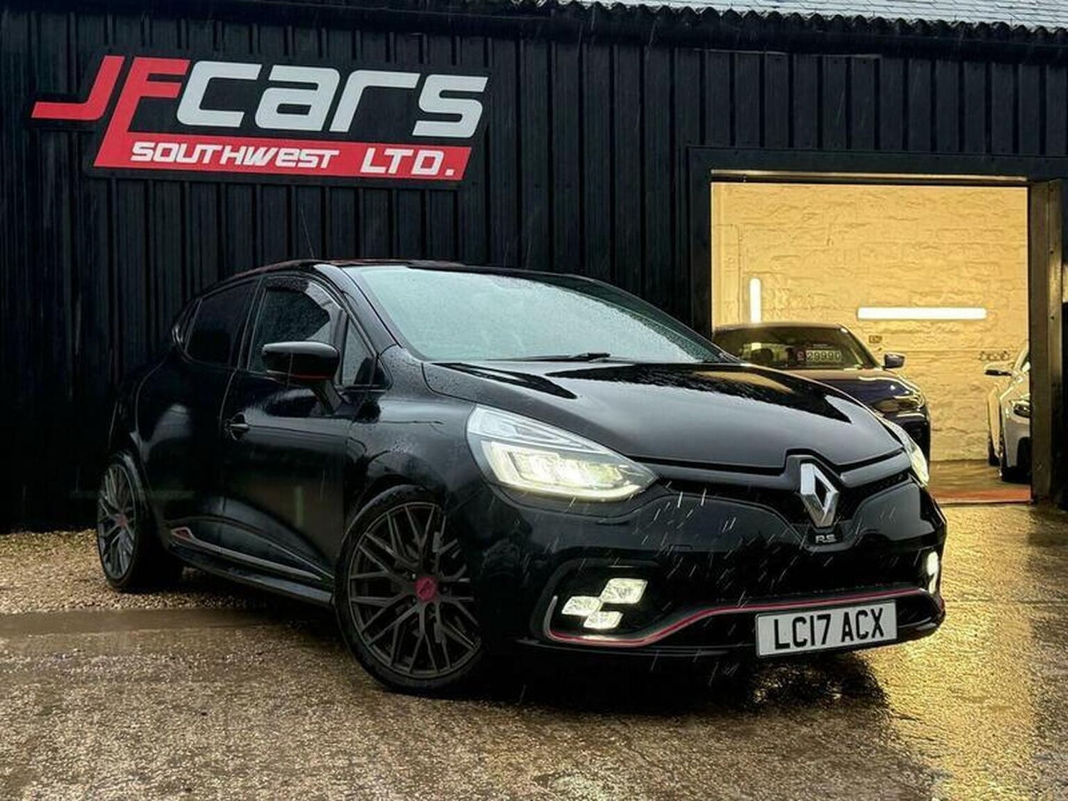 Used Renault Clio 2017 for sale - 77548296: Photo 6