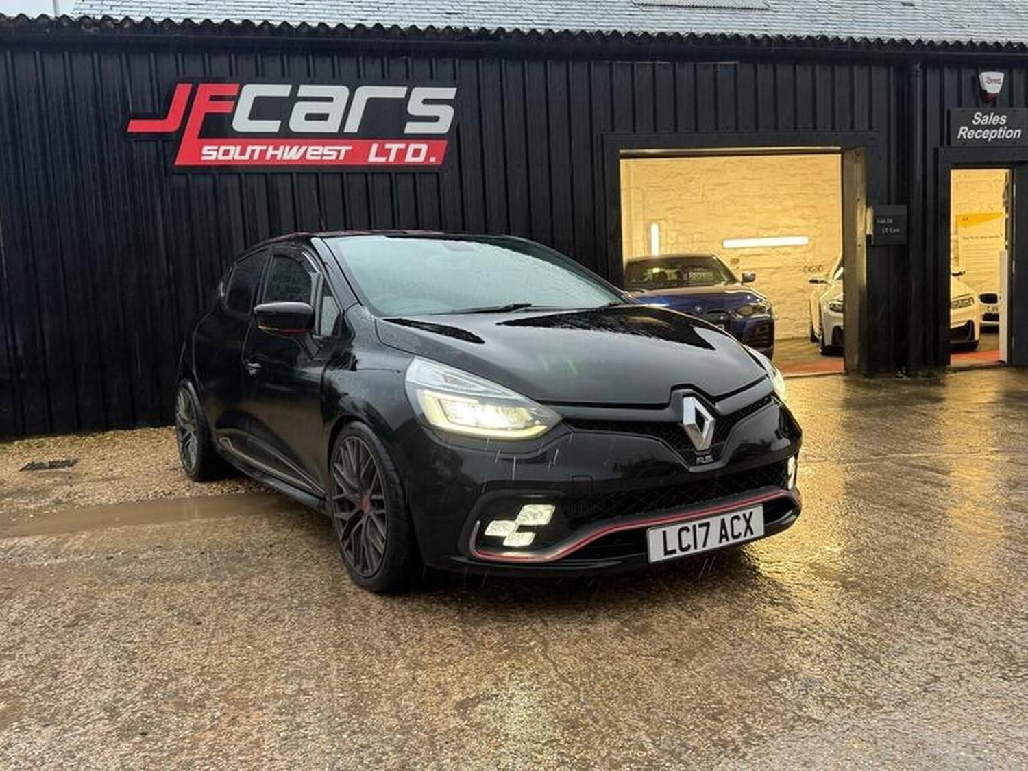 Used Renault Clio 2017 for sale - 77548296: Photo 9