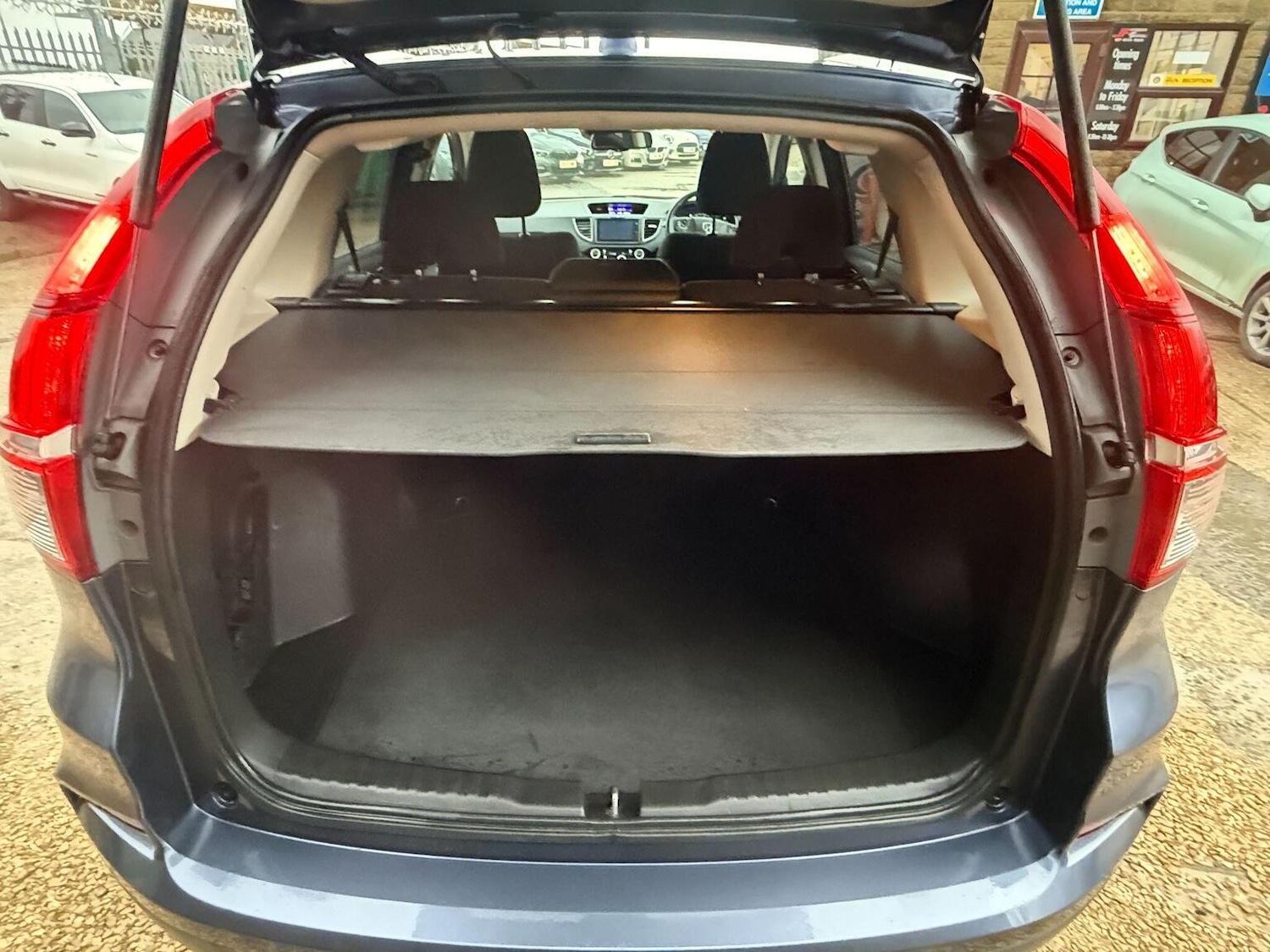 Used Honda CR-V 2015 for sale - 77264369: Photo 25