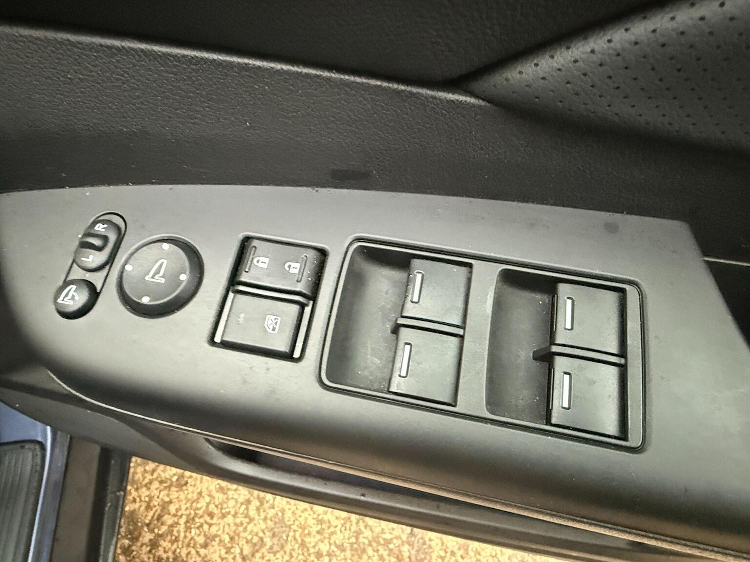 Used Honda CR-V 2015 for sale - 77264369: Photo 29