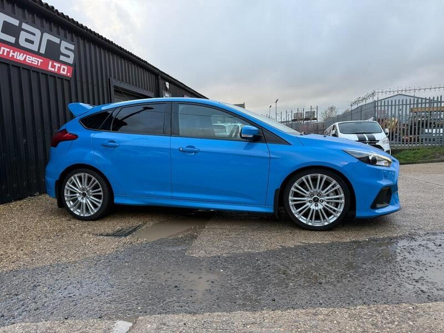 Used Ford Focus 2017 for sale - 76430929: Photo 3