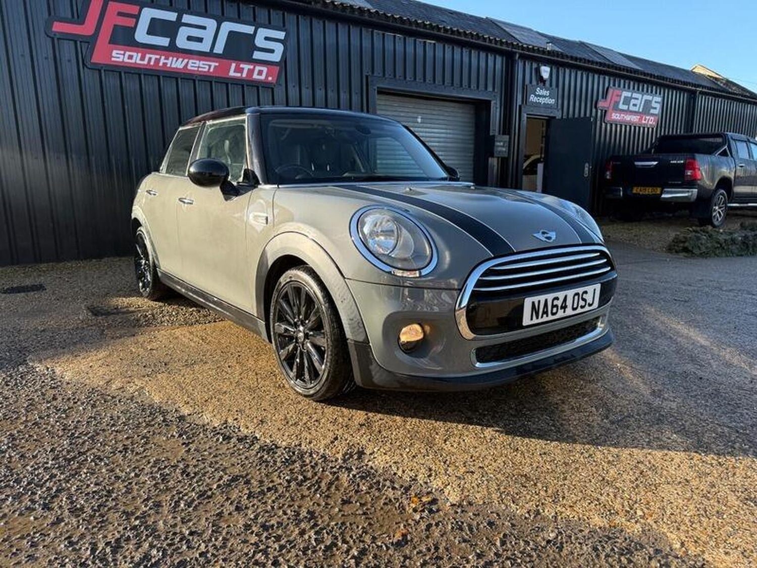 Used MINI Hatch 2014 for sale - 76510861: Photo 2