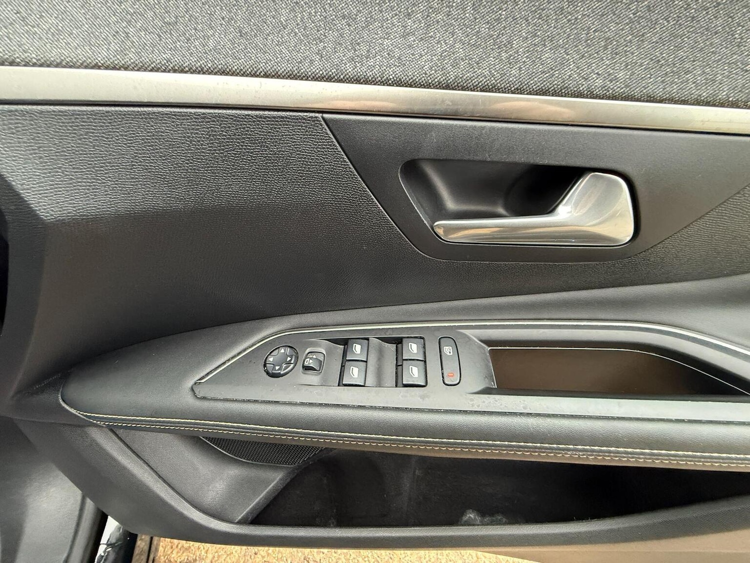 Used Peugeot 3008 2019 for sale - 77028013: Photo 17