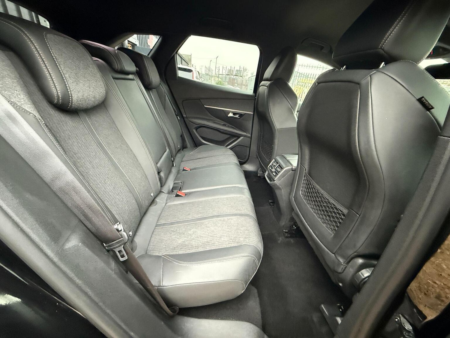 Used Peugeot 3008 2019 for sale - 77028013: Photo 24