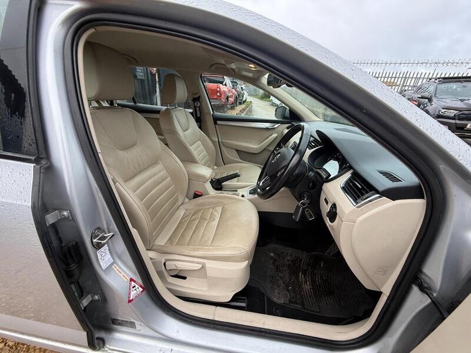 Used Skoda Octavia 2013 for sale - 76687177: Photo 10