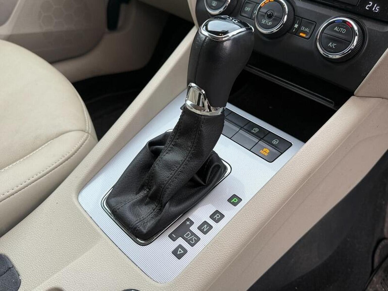 Used Skoda Octavia 2013 for sale - 76687177: Photo 15