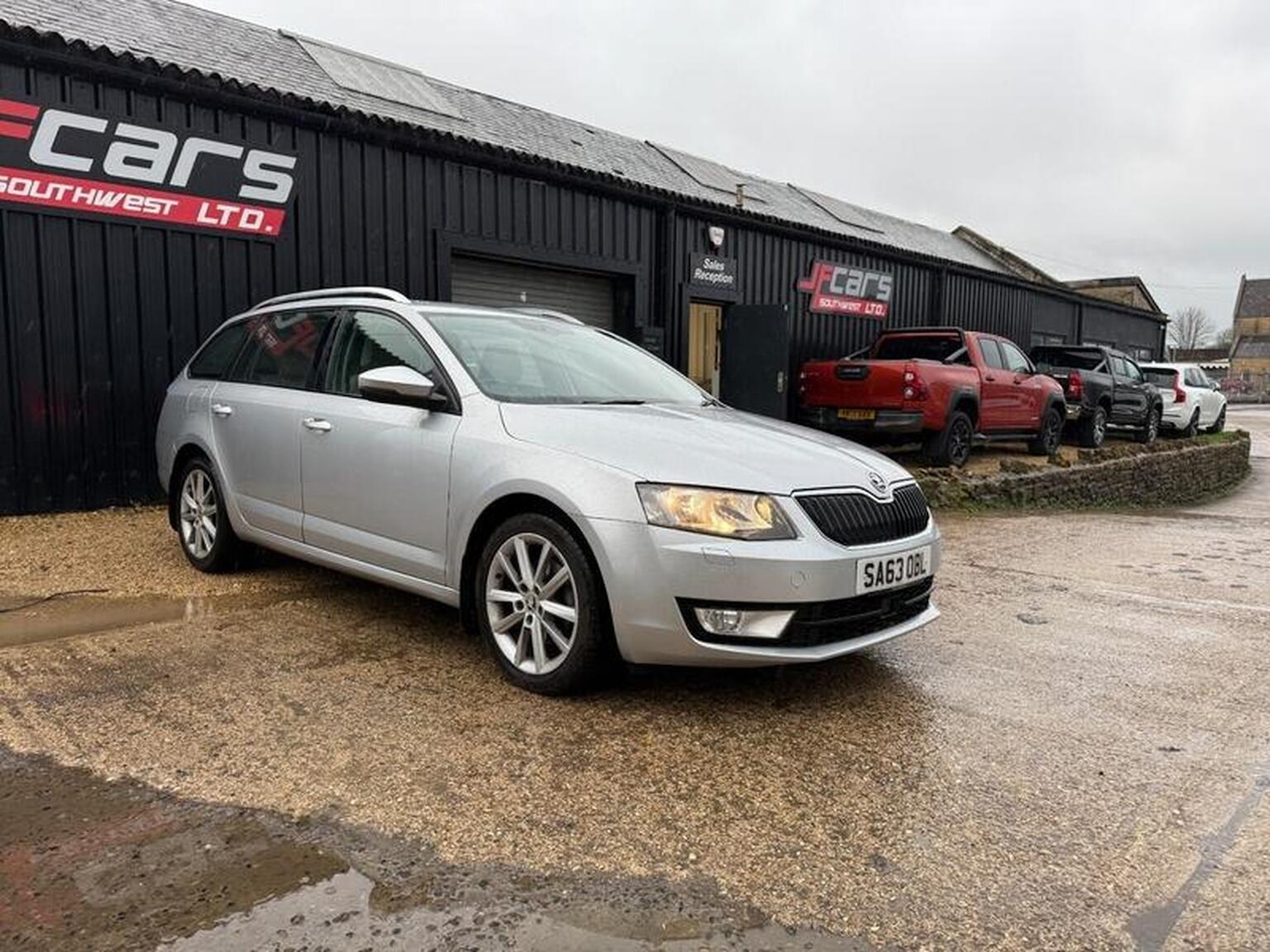 Used Skoda Octavia 2013 for sale - 76687177: Photo 2