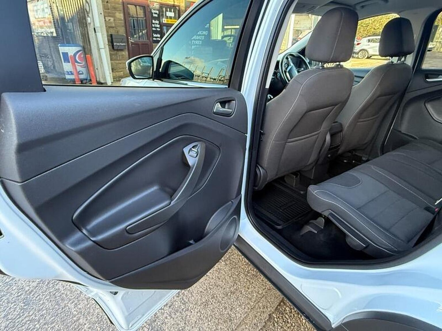 Used Ford Kuga 2016 for sale - 77465119: Photo 35