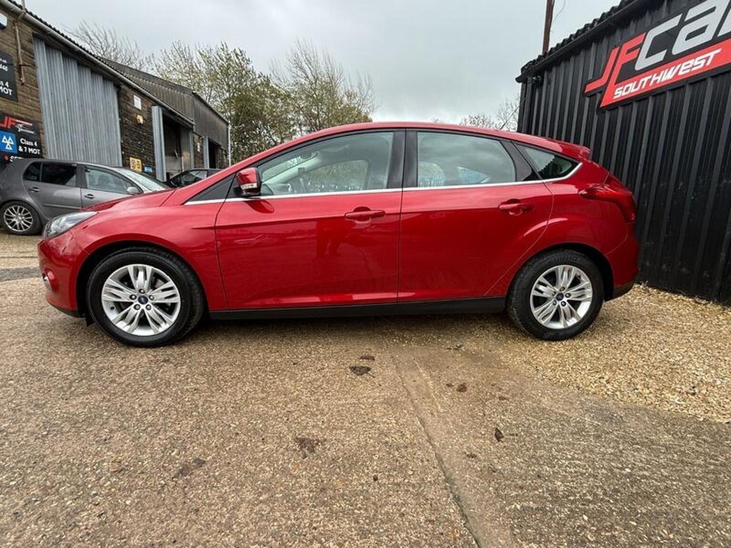 Used Ford Focus 2014 for sale - 76845053: Photo 19