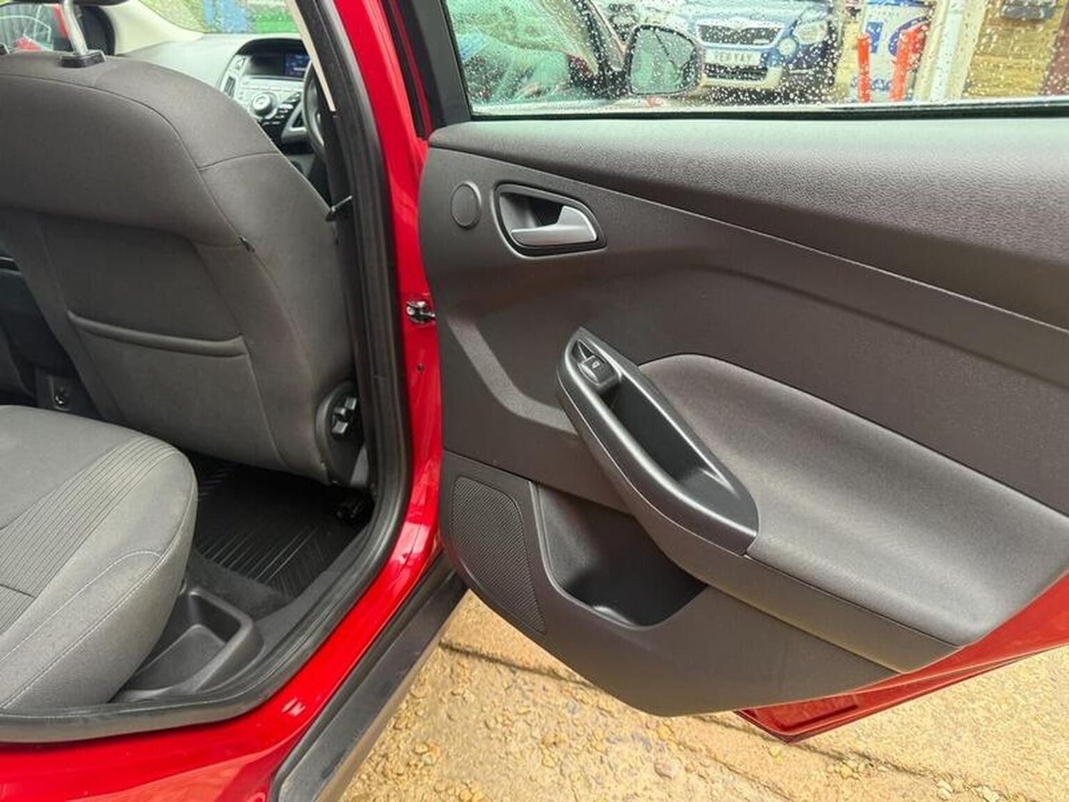 Used Ford Focus 2014 for sale - 76845053: Photo 34