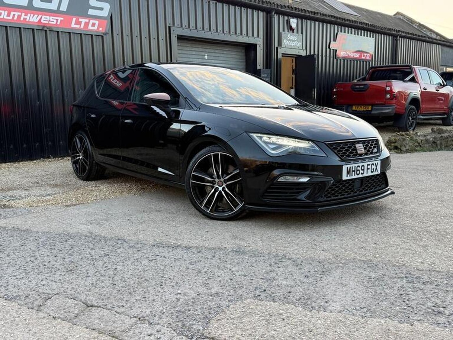 Used SEAT Leon 2019 for sale - 76637427: Photo 3