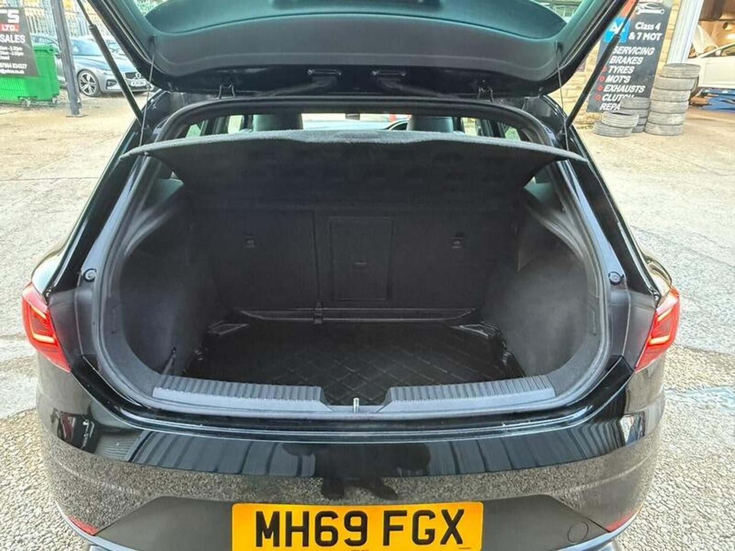 Used SEAT Leon 2019 for sale - 76637427: Photo 41