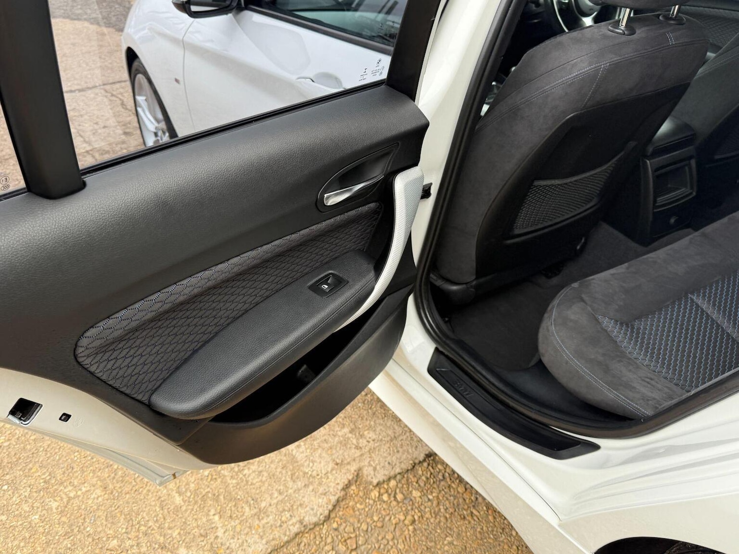 Used BMW 1 Series 2015 for sale - 76497390: Photo 30