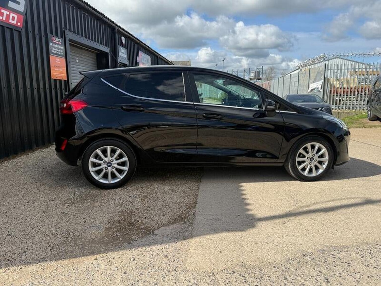 Used Ford Fiesta 2018 for sale - 78018429: Photo 18