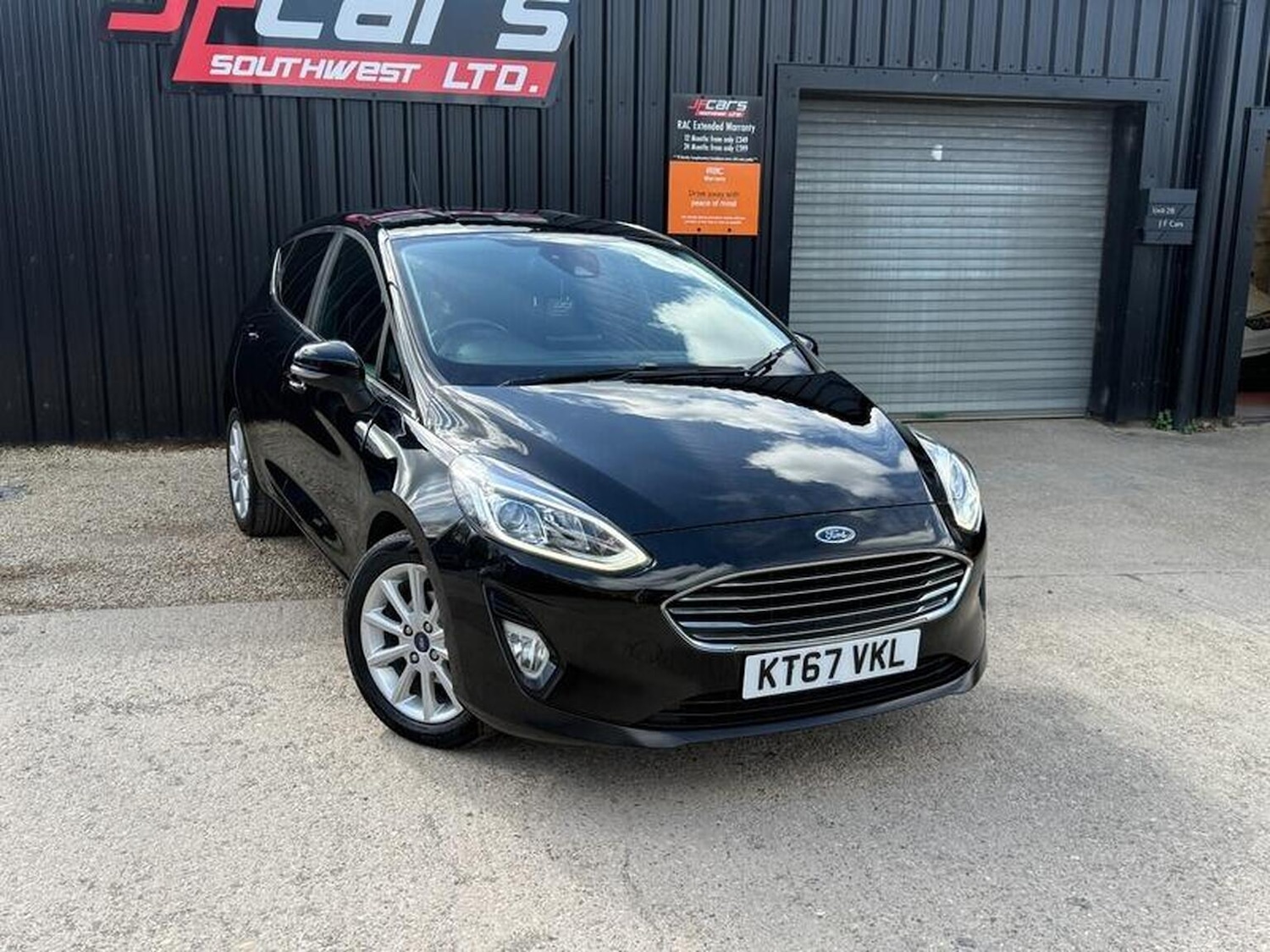 Used Ford Fiesta 2018 for sale - 78018429: Photo 2