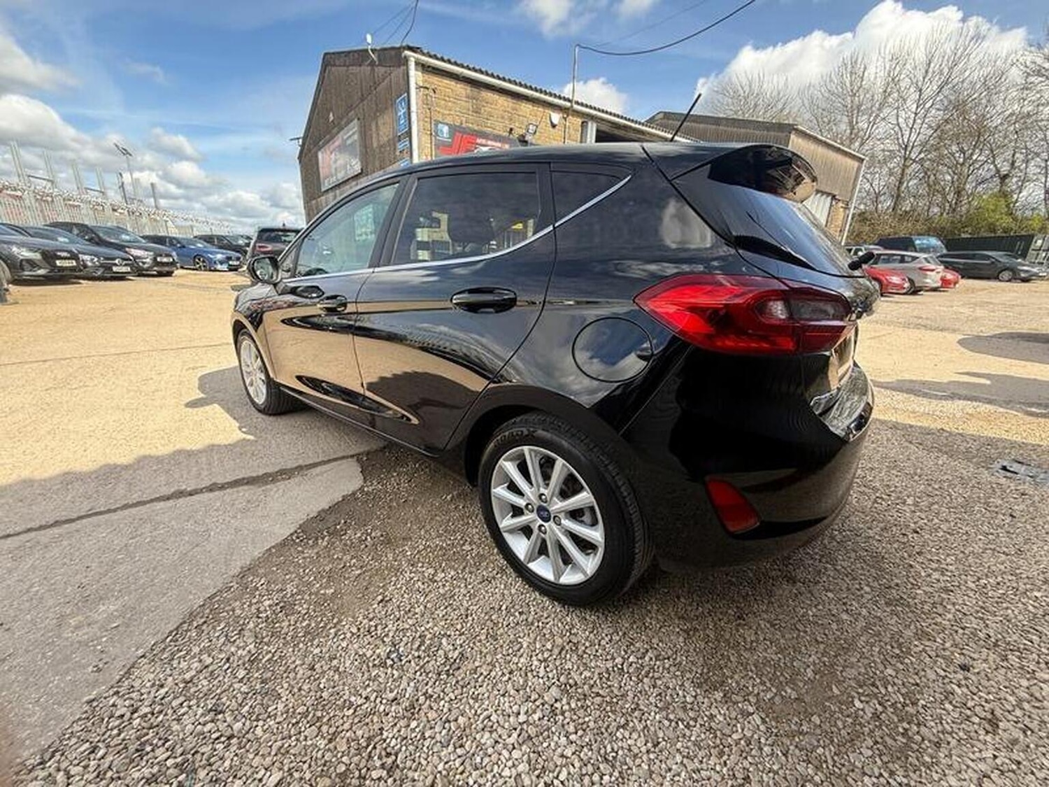 Used Ford Fiesta 2018 for sale - 78018429: Photo 22