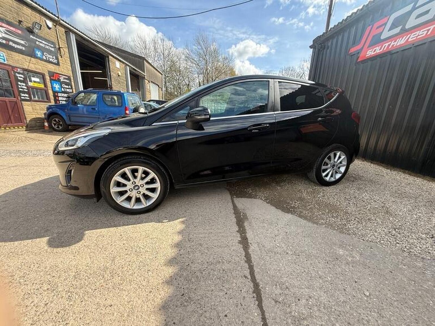 Used Ford Fiesta 2018 for sale - 78018429: Photo 24