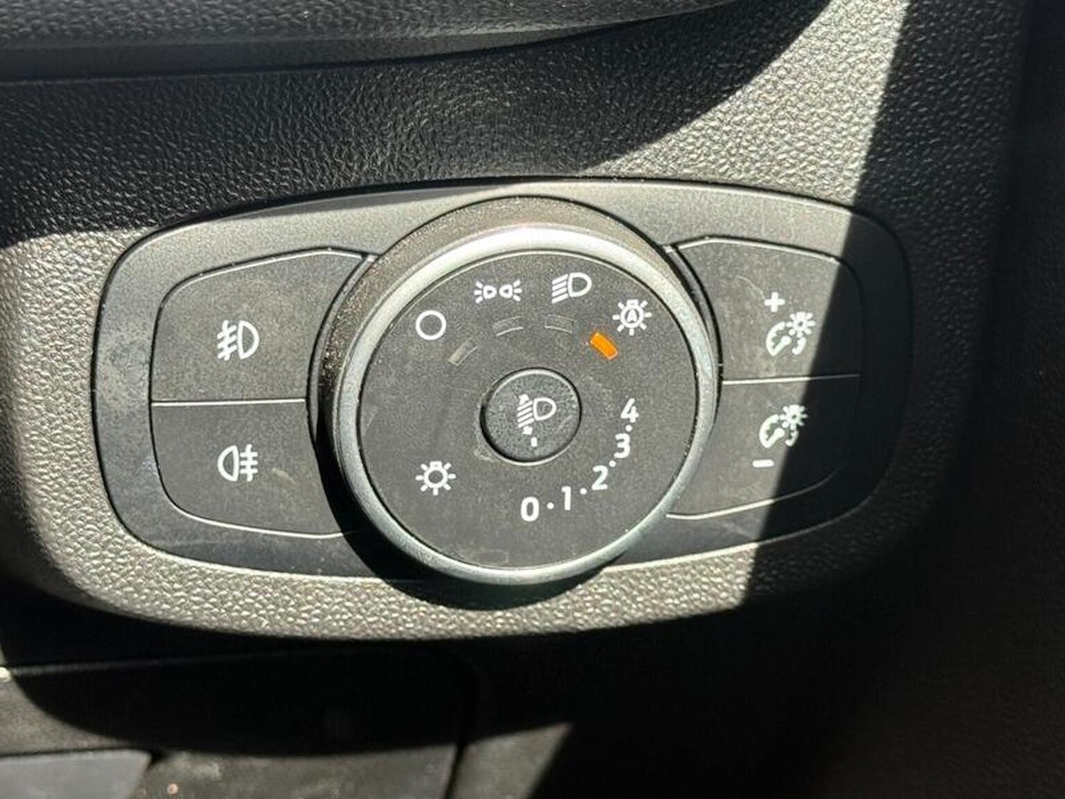 Used Ford Fiesta 2018 for sale - 78018429: Photo 38