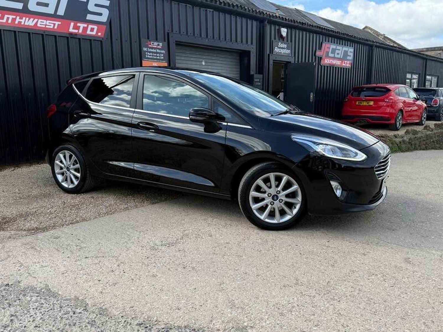 Used Ford Fiesta 2018 for sale - 78018429: Photo 5