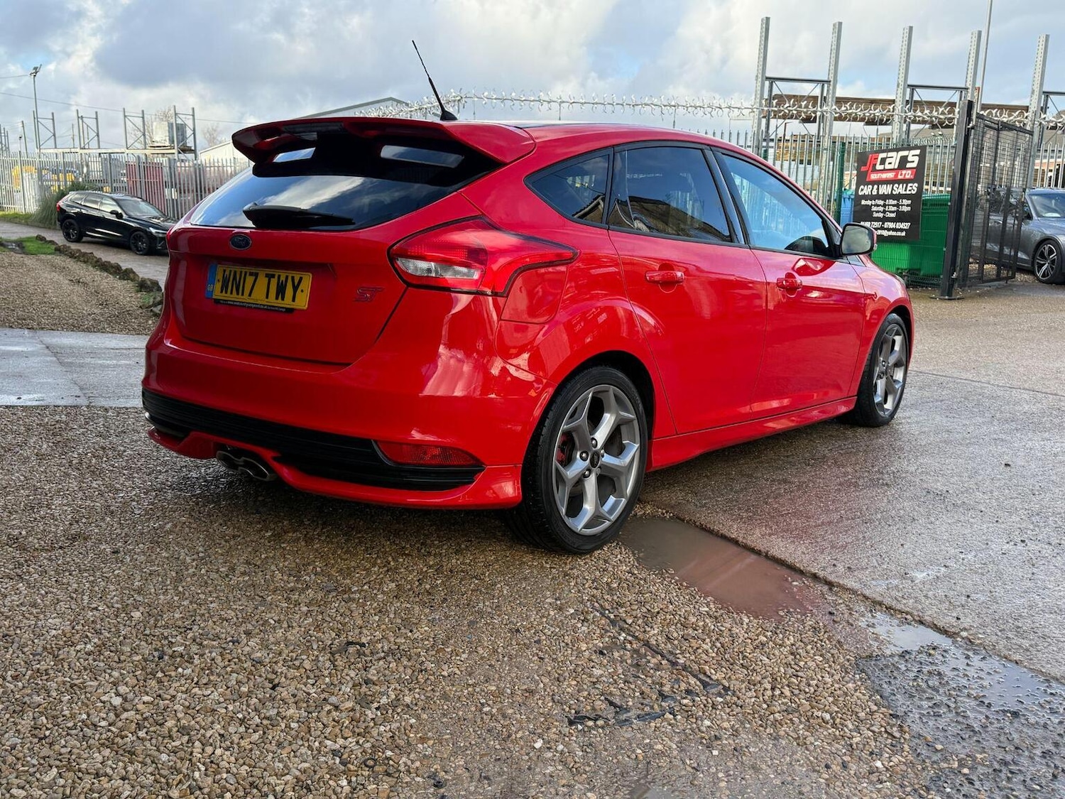 Used Ford Focus 2017 for sale - 77237115: Photo 12