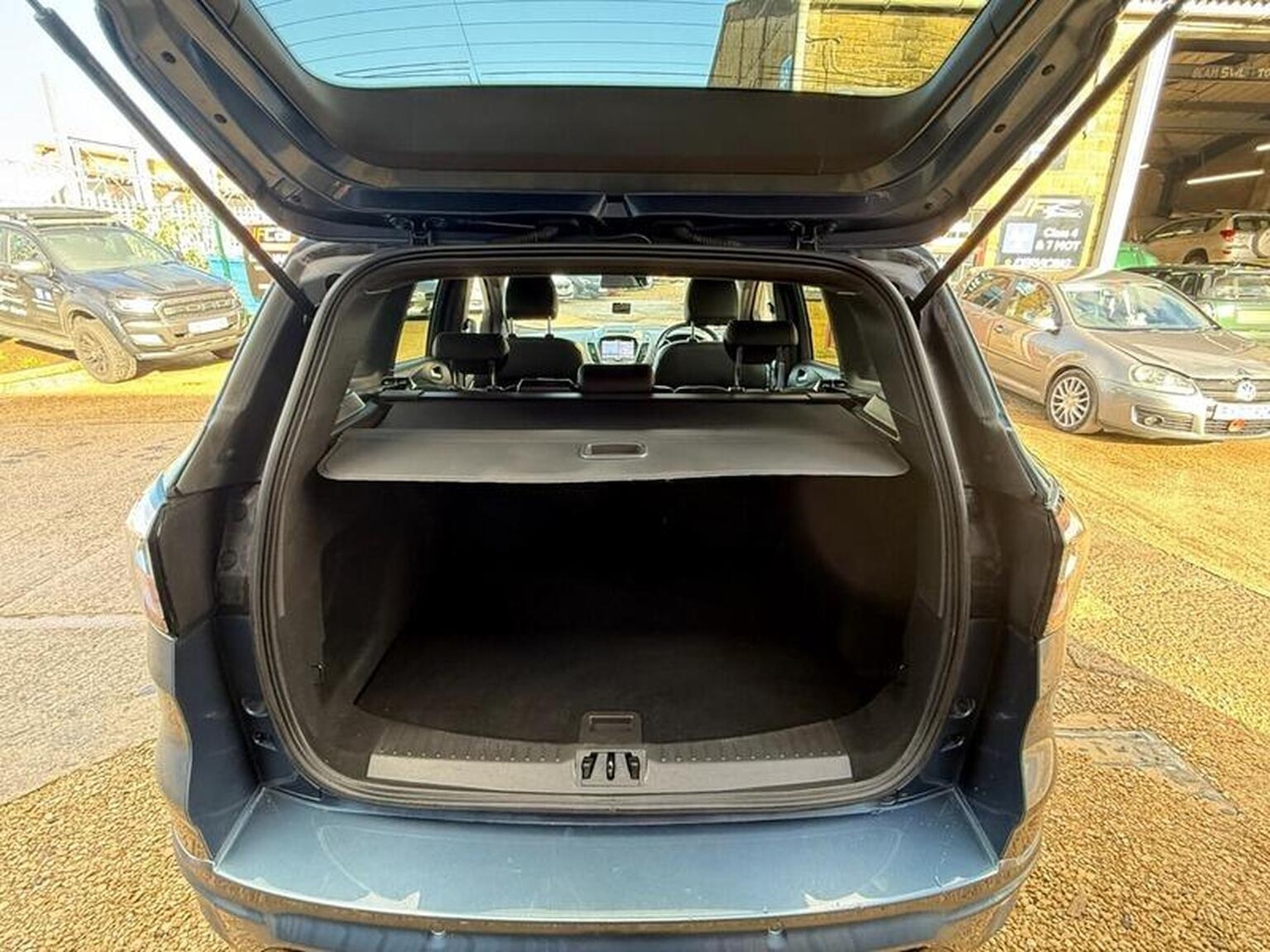 Used Ford Kuga 2019 for sale - 76497433: Photo 30