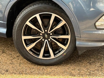 Used Ford Kuga 2019 for sale - 76497433: Photo