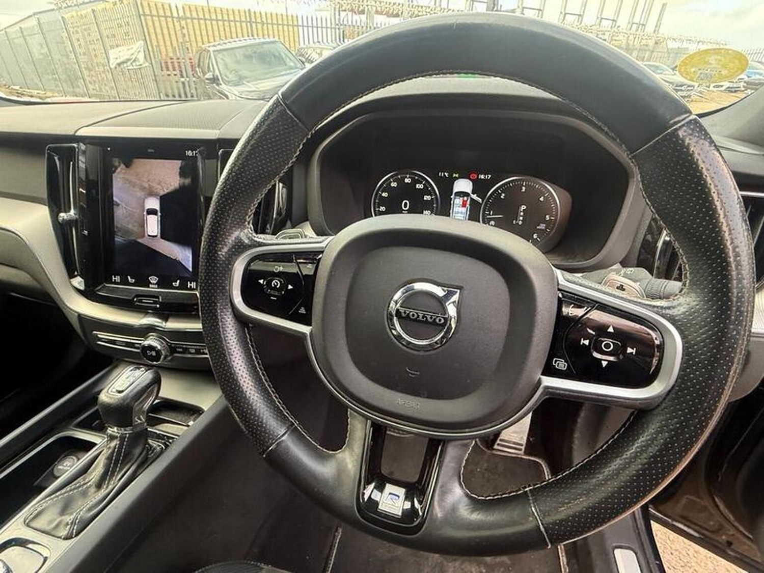 Used Volvo XC60 2018 for sale - 77694351: Photo 27