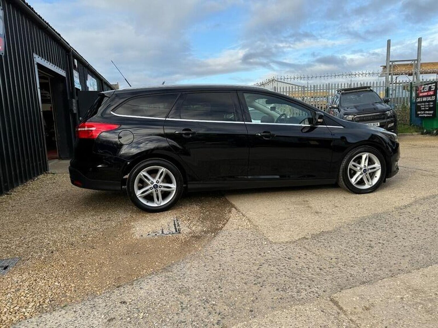 Used Ford Focus 2016 for sale - 76656114: Photo 15