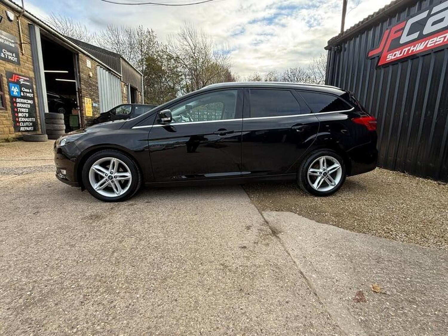 Used Ford Focus 2016 for sale - 76656114: Photo 21