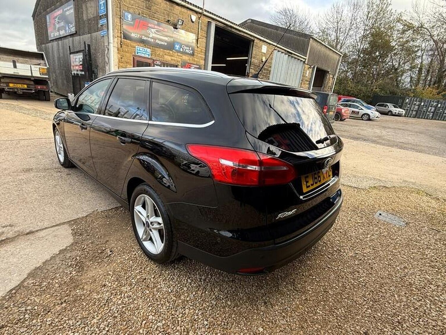 Used Ford Focus 2016 for sale - 76656114: Photo 24