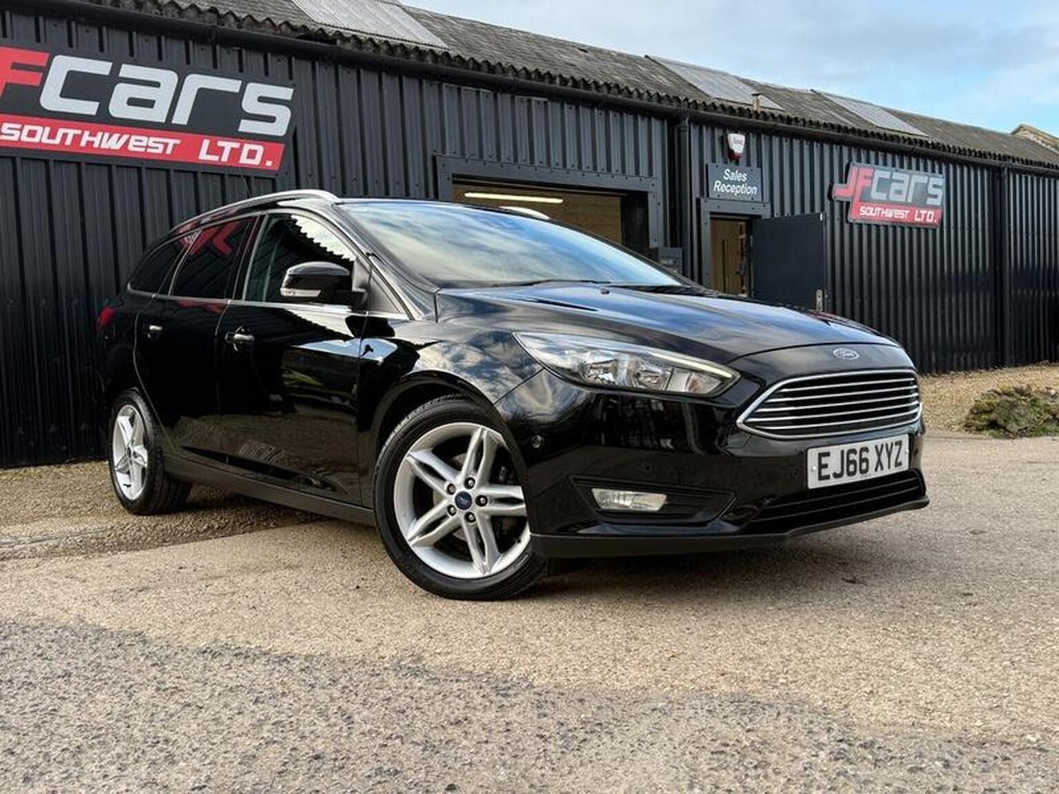 Used Ford Focus 2016 for sale - 76656114: Photo 3