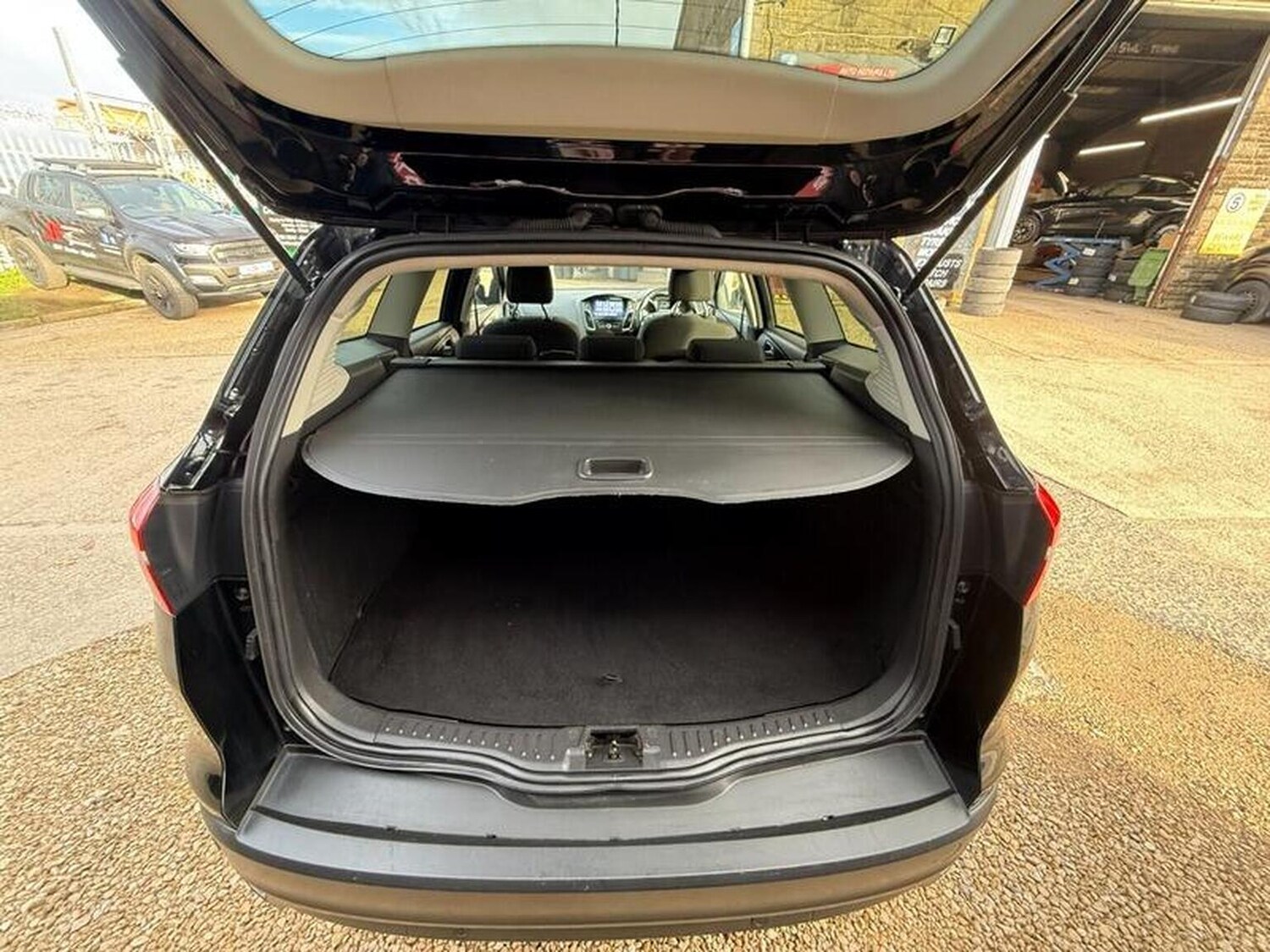 Used Ford Focus 2016 for sale - 76656114: Photo 35