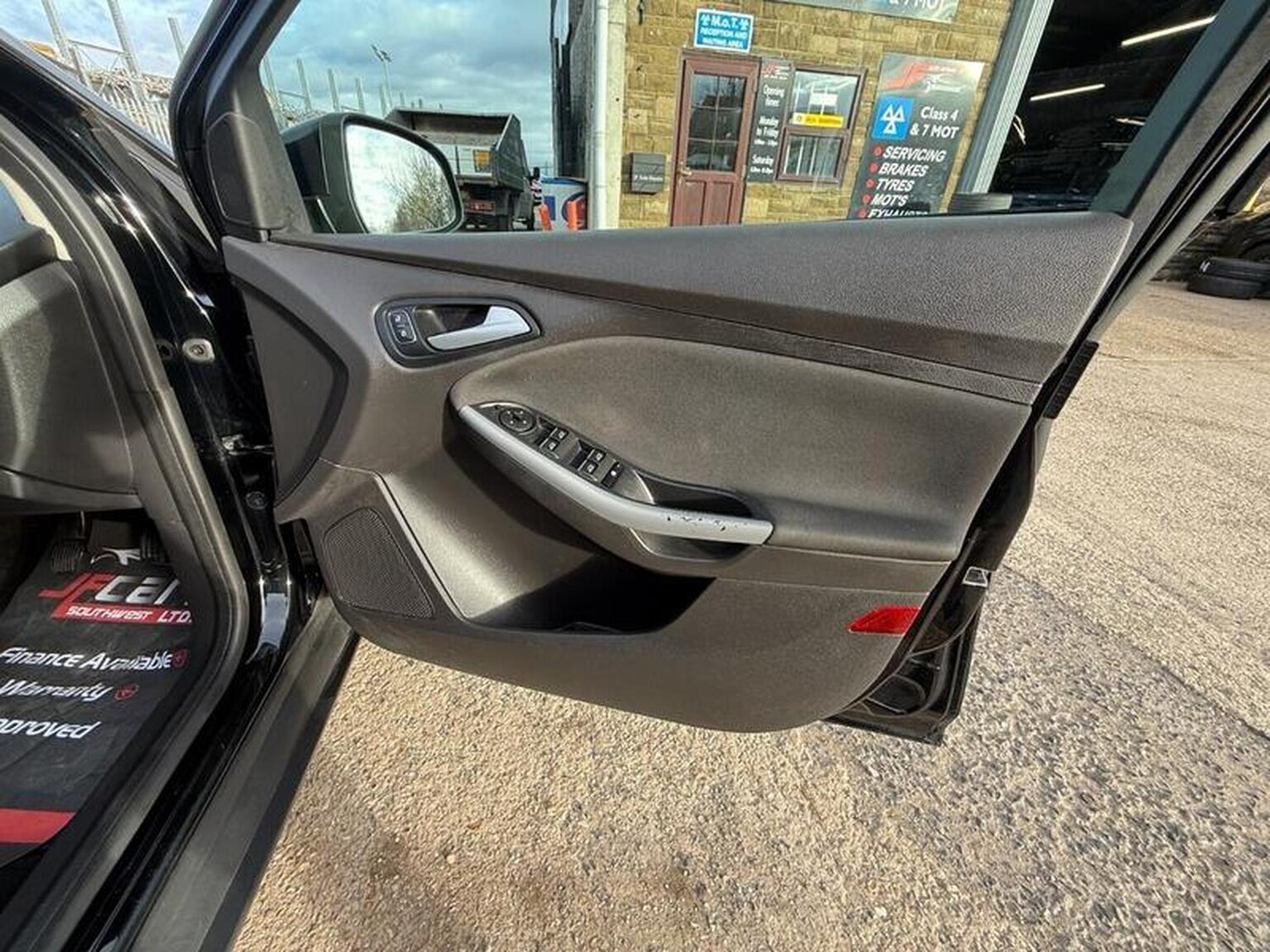 Used Ford Focus 2016 for sale - 76656114: Photo 37