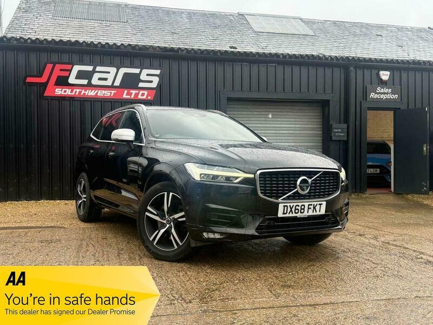 Used Volvo XC60 2018 for sale - 76957209: Photo 1