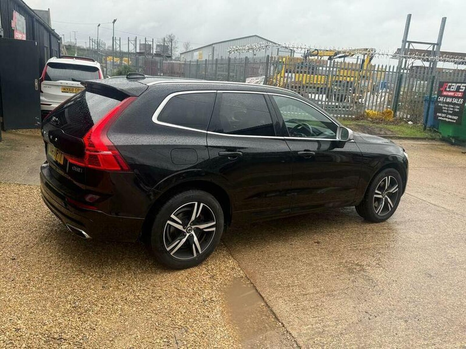 Used Volvo XC60 2018 for sale - 76957209: Photo 11