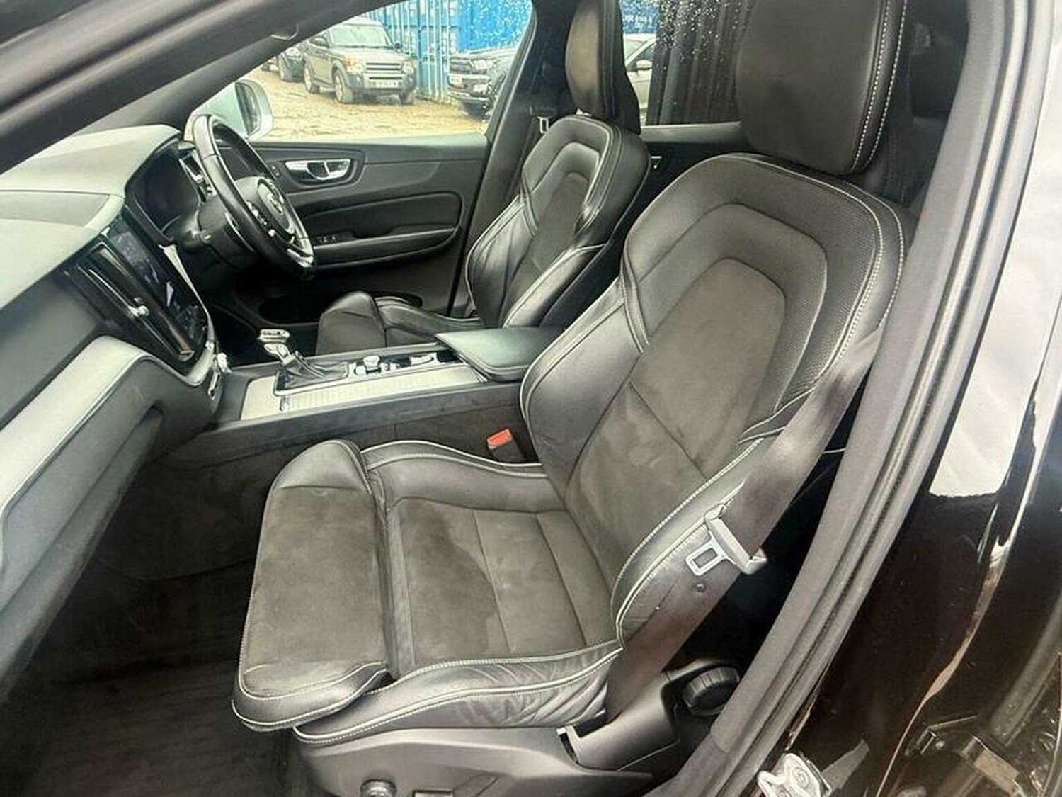 Used Volvo XC60 2018 for sale - 76957209: Photo 22