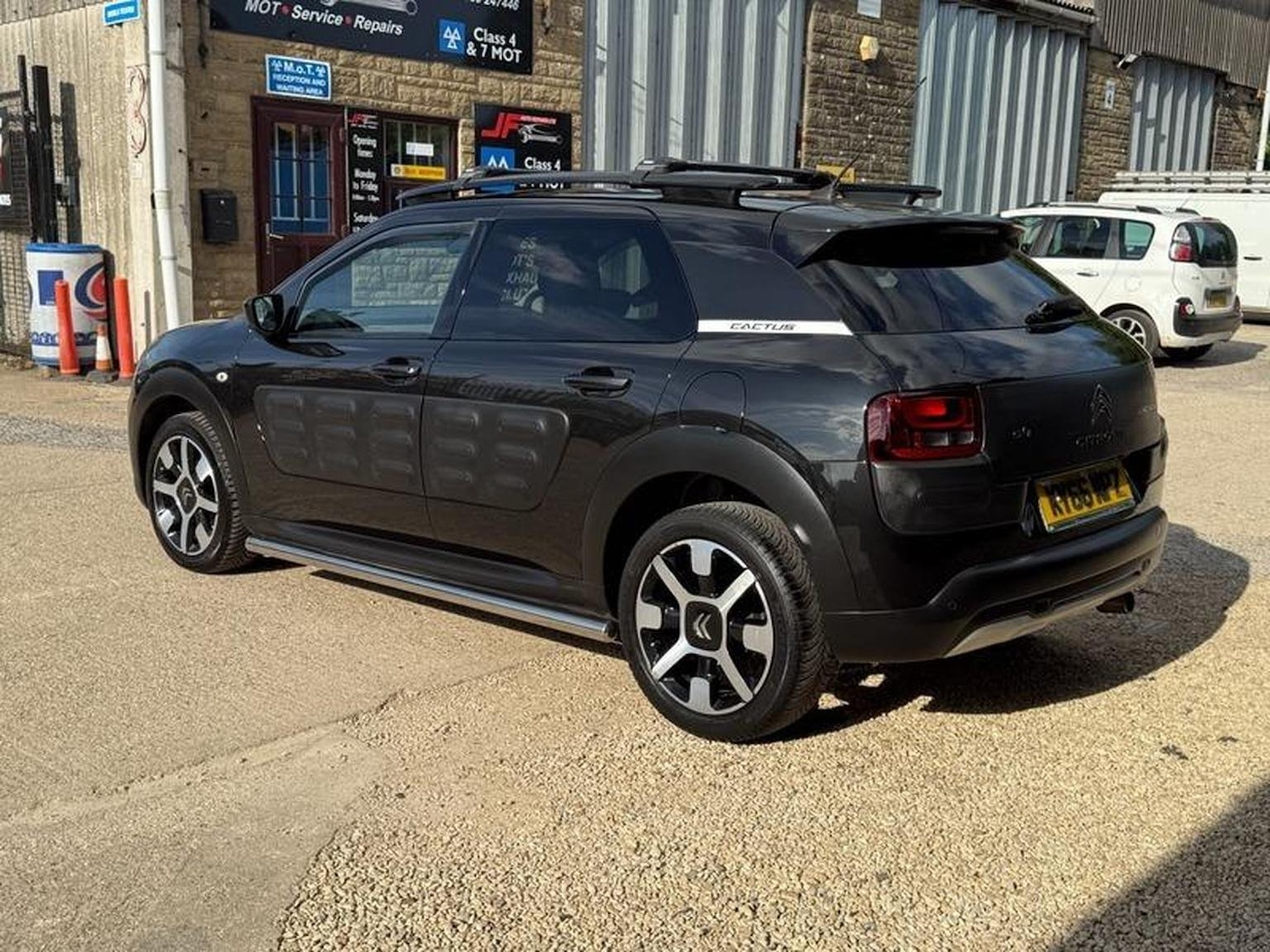 Used Citroen C4 Cactus 2016 for sale - 76461582: Photo 18