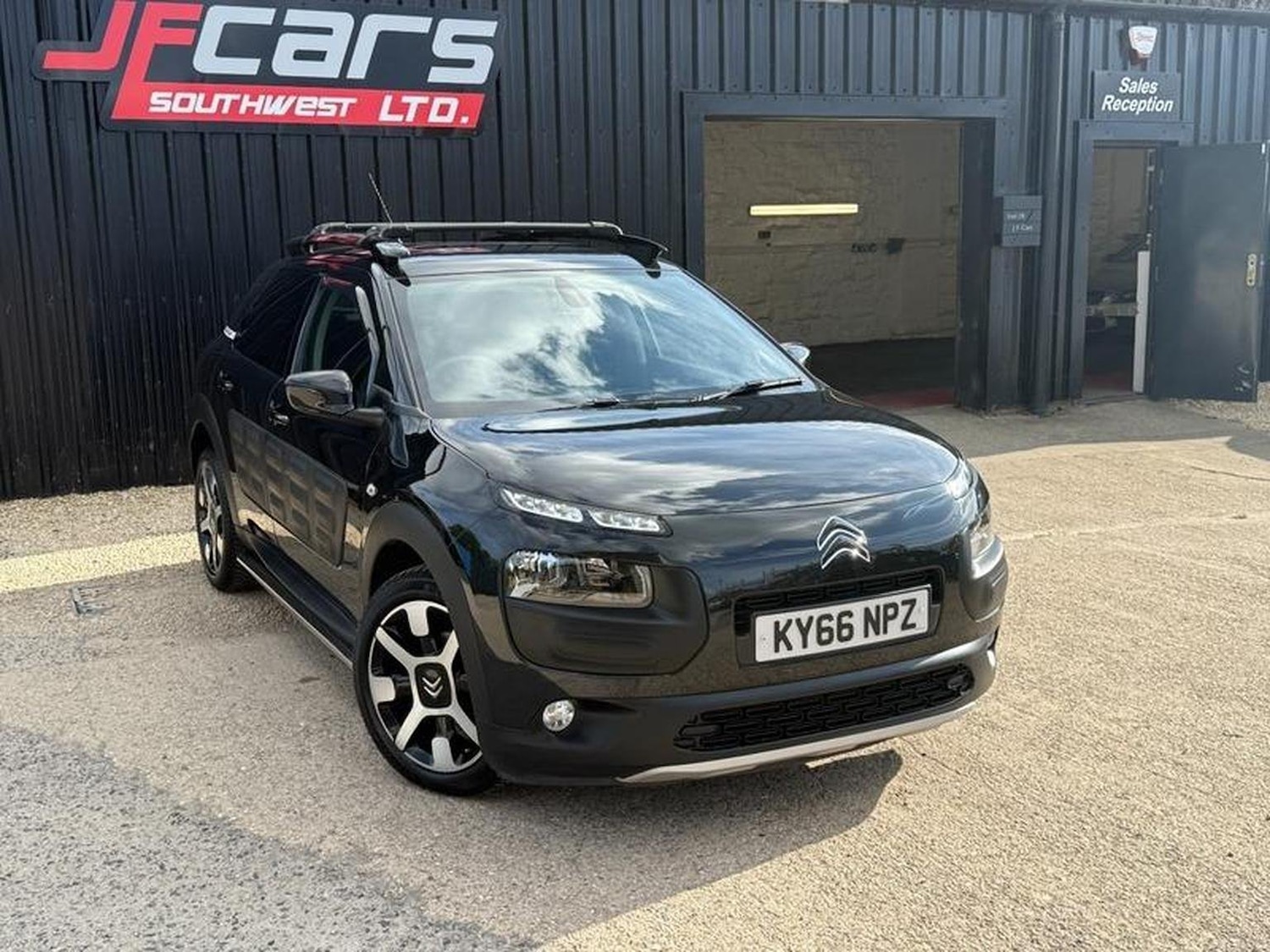 Used Citroen C4 Cactus 2016 for sale - 76461582: Photo 4